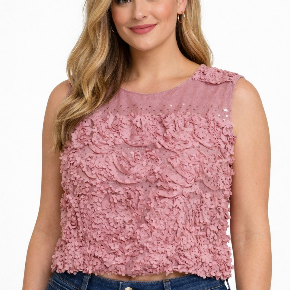 Top rosé com detalhes florais